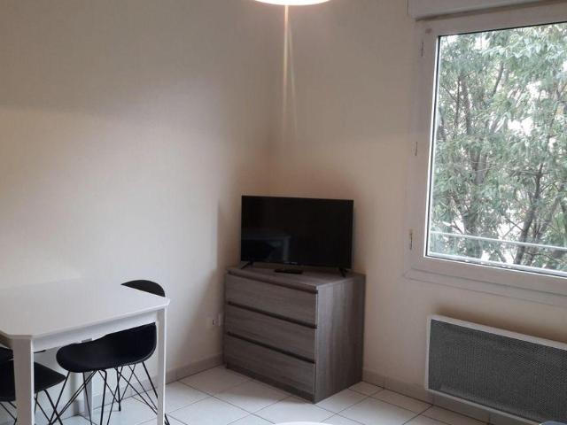 Studio 20 m2 avec Parking sous terrain privatif