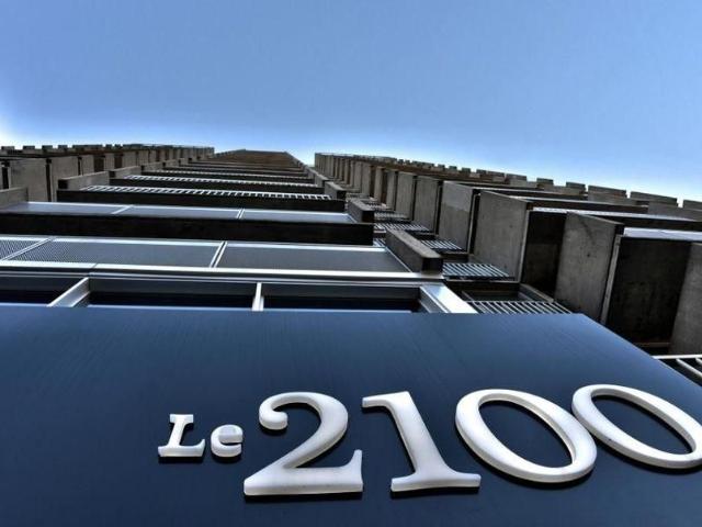Studio 2100 Boulevard De Maisonneuve West, Montréal