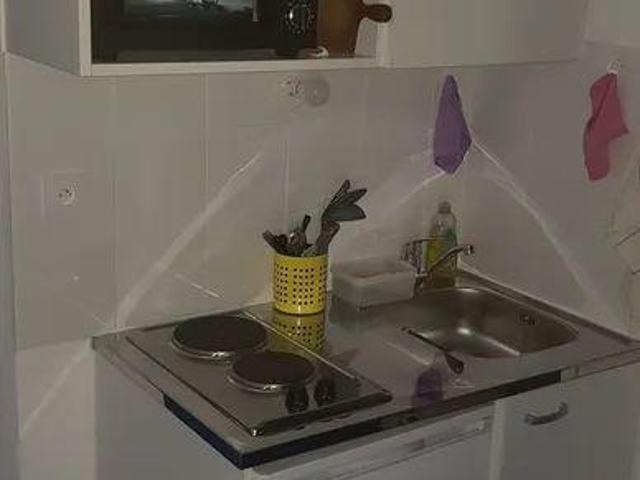 Studio 21 m2 à Lyon 7ème dans résidence étudiante