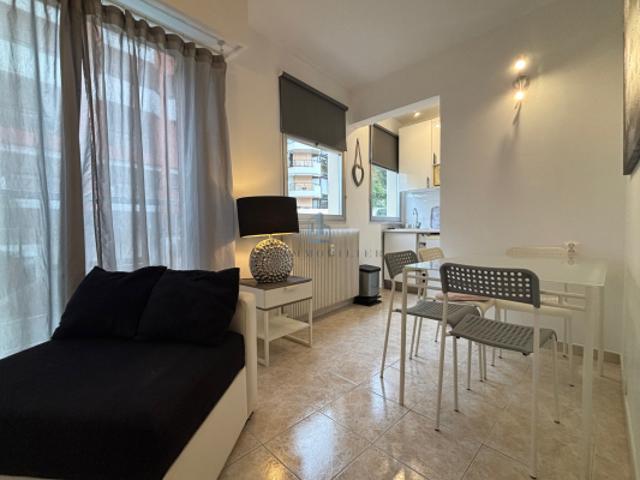 STUDIO 21 m2 MENTON GARAVAN