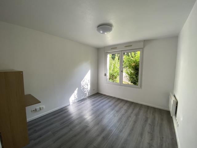 Studio 21 m² / VANDOEUVRE / Fac. de Sciences