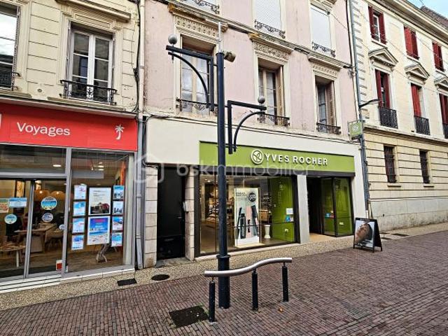 Studio 21 m² à rénover – Hyper centre de Roanne