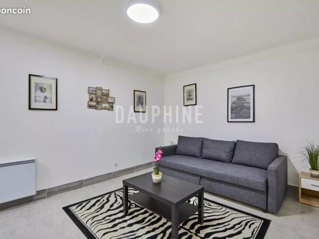 Studio 22 m² Paris 19ème