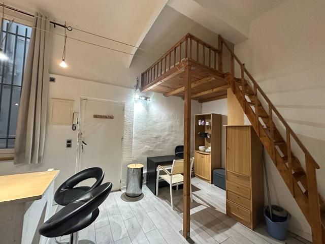 STUDIO 22M² AVEC MEZZANINE AIX EN PROVENCE CENTRE VILLE