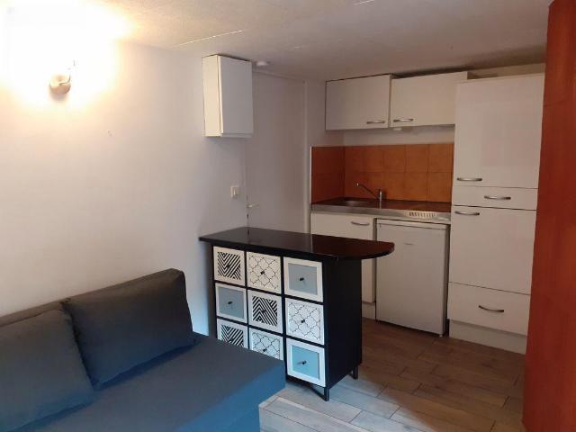 Studio 22m², proche RER et commerces