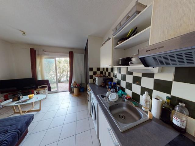 Studio 23 m2 en rez de jardin + parking