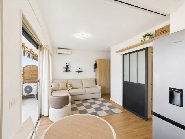 Studio 23 m² – Dernier étage – Vue mer dégagée 23m² Antibes