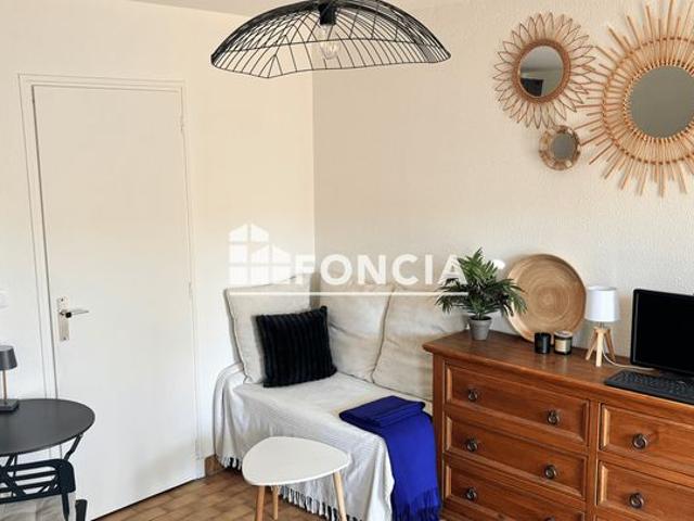STUDIO 23m2 LOUÉ PROCHE CENTRE VILLE PLAGE ET PORT