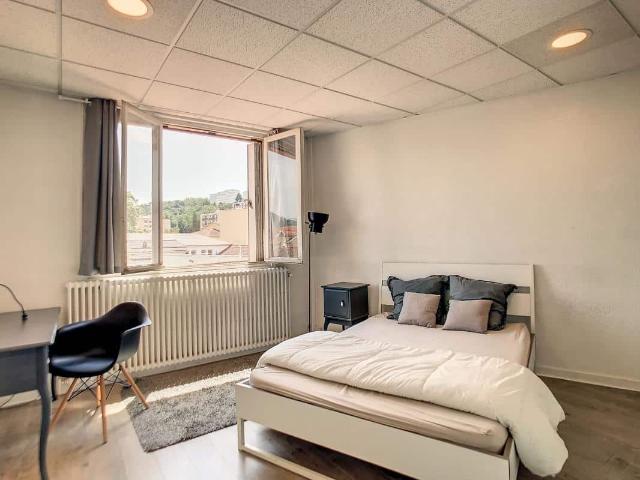 STUDIO 24 m2 – GARAGE – 69007 LYON