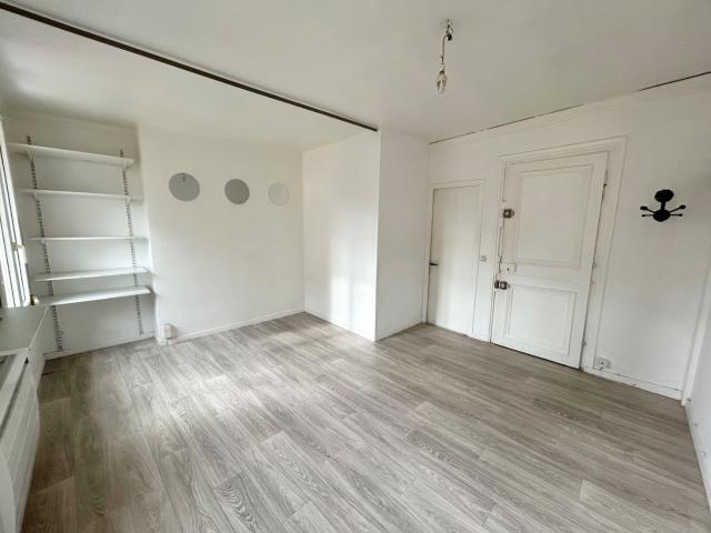 Studio 24 m2 hyper centre proche gare