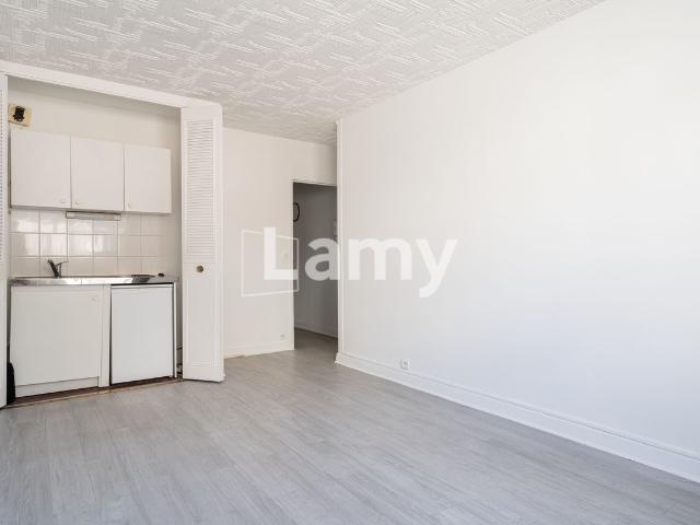 Studio 24 m2 paris