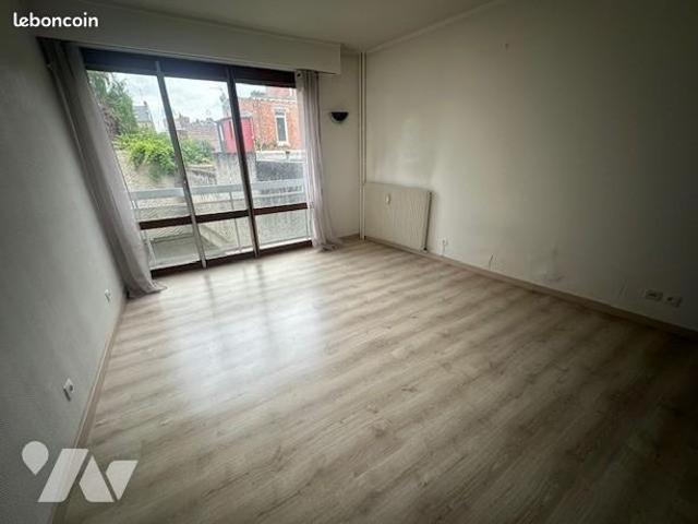 Studio 24 m² AMIENS