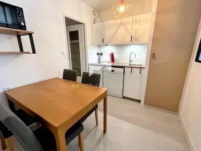 Studio 24 m² avec terrasse Port Hyères