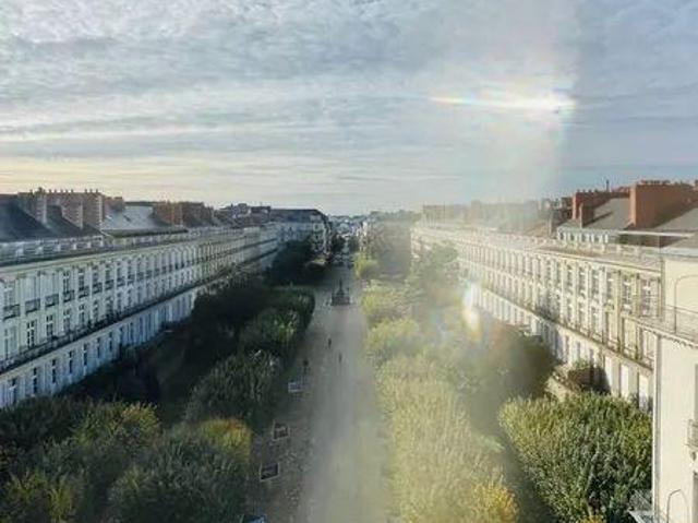 Studio 24m2 meublé à Nantes bail mobilité Graslin