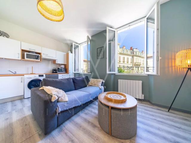 Studio 25 m2 dernier étage 25m² Cannes