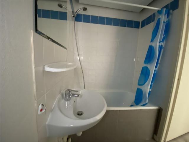 Studio 25 m² / BRABOIS / Médecine