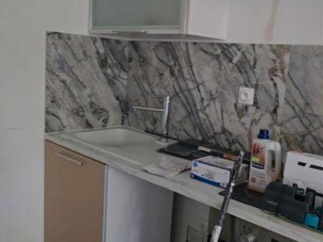 Studio 25m2 refait a neuf