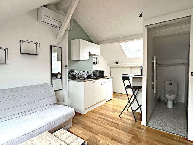 Studio 25m² au sol refait entièrement à neuf