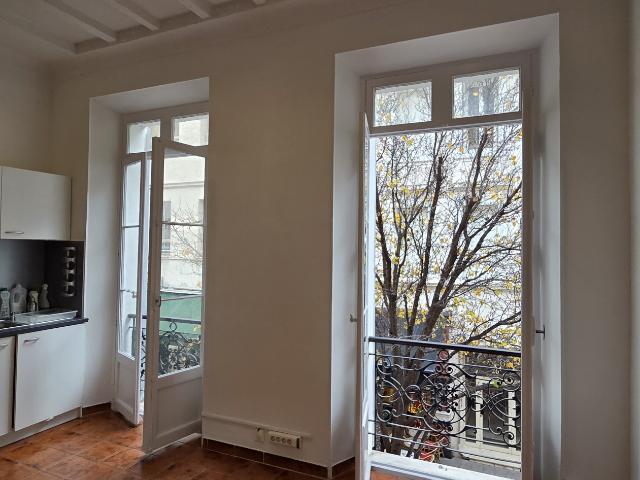 Studio 26.51 m2 Carré d'or rue Hoche