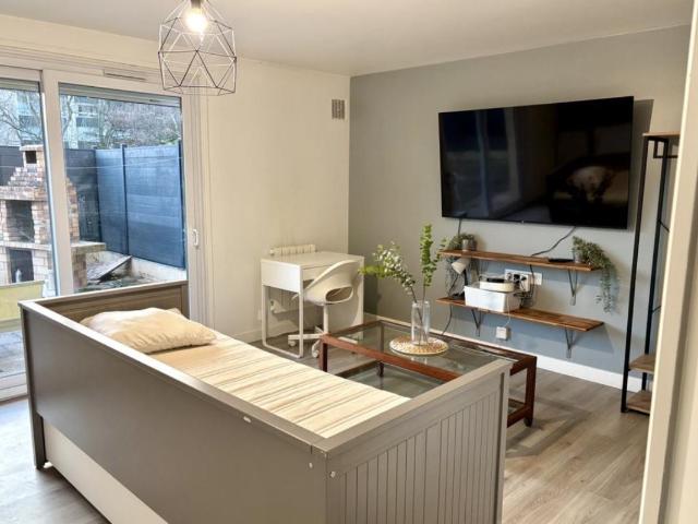 Studio / 26m² / La Verrière Ligne N