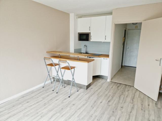 STUDIO 27 m2 A COMPIEGNE