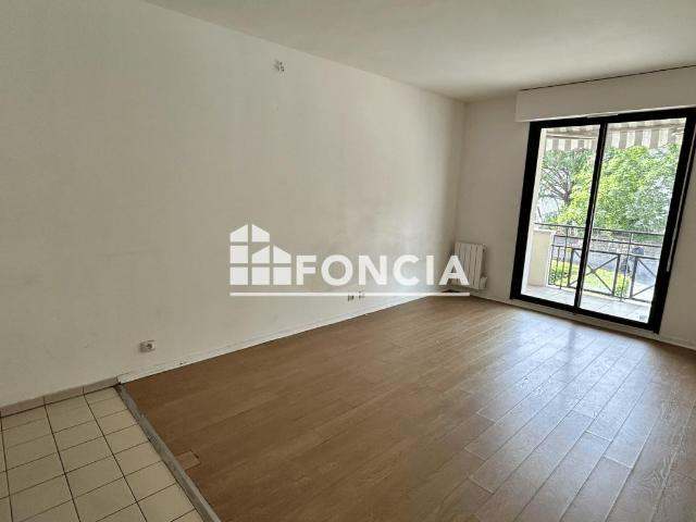 Studio 27 m²
