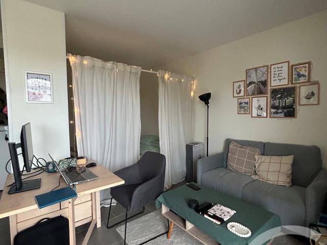 Studio 27 m²