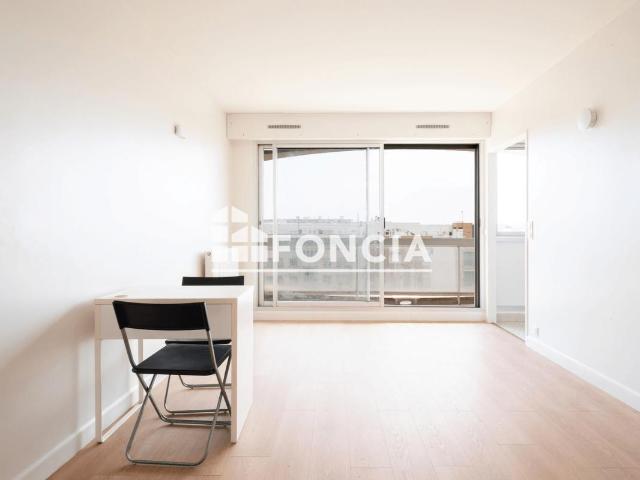 Studio 27 m²