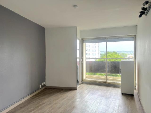 Studio 27 m²