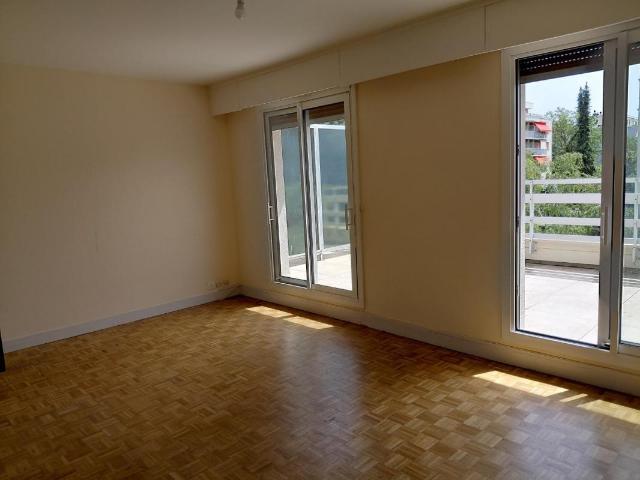 Studio 27 m²