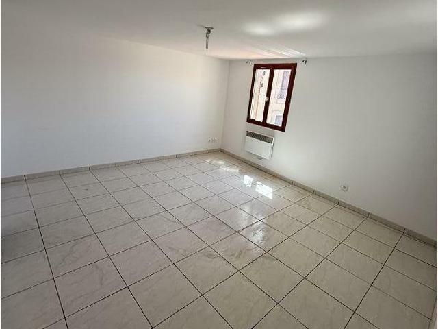 Studio 27 m²