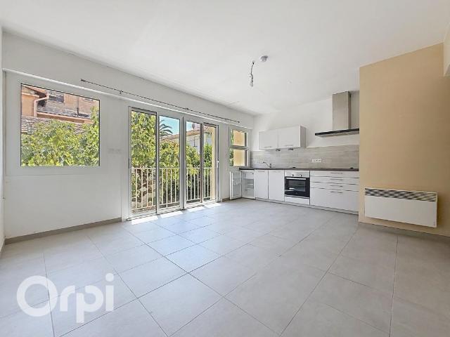 Studio 27 m²