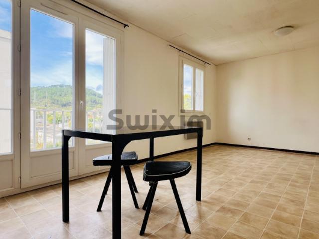Studio 28 m2 Proche Centre Ville À rafraîchir Idéal in