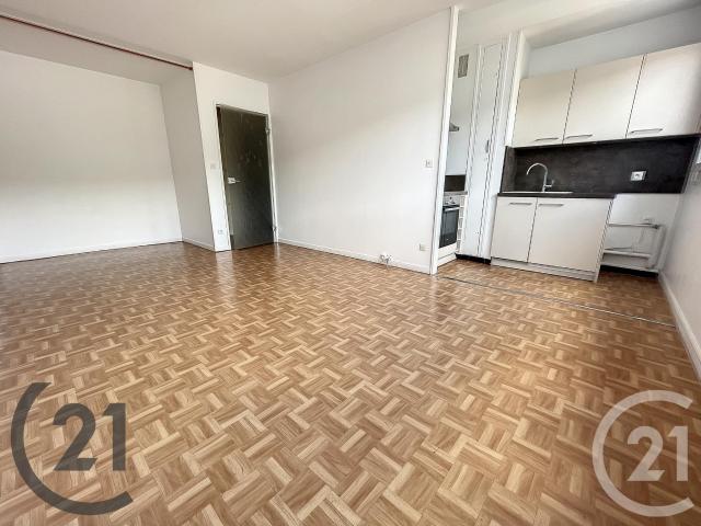Studio 28 m²