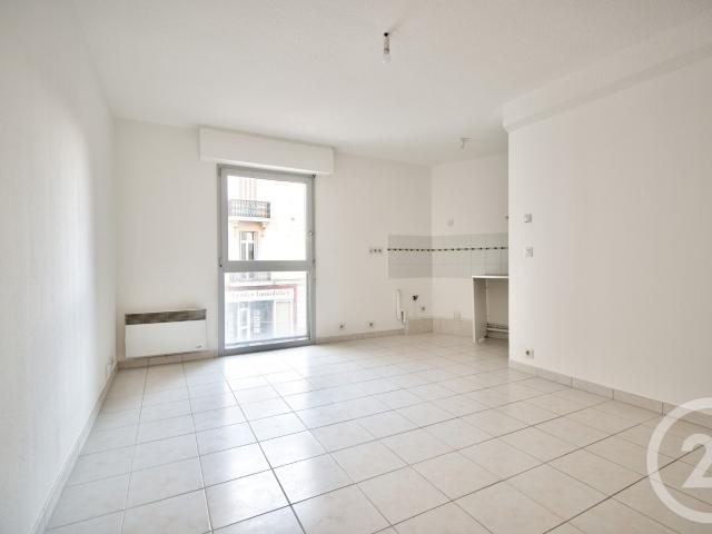 Studio 28 m²