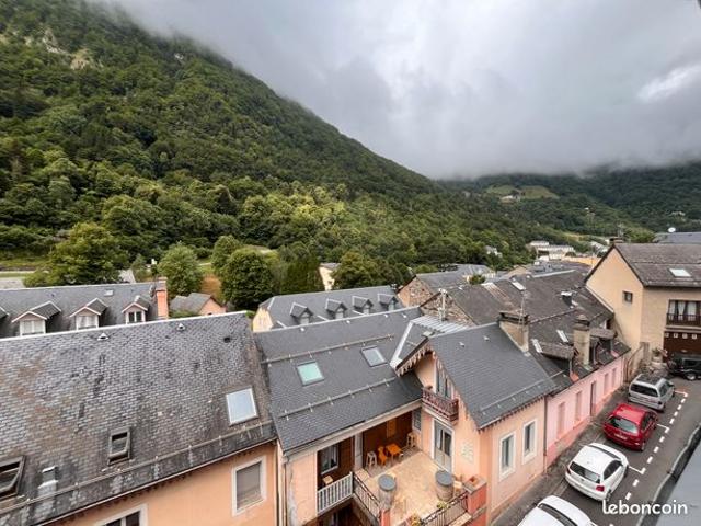Studio 28 m² – Vue montagne – Dernier étage – Cœur de Cauterets