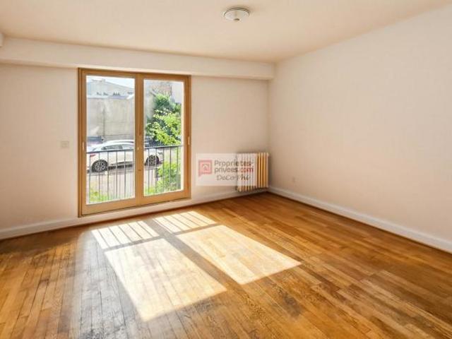Studio 28m2 calme lumineux parking cave Versailles N. D