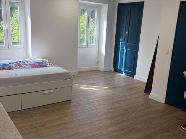 Studio / 28m² / Savigny sur Orge RER C