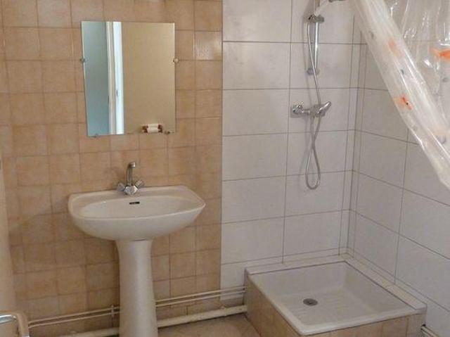STUDIO 29 m2 REIMS à côté HÔPITAL Maison Blanche