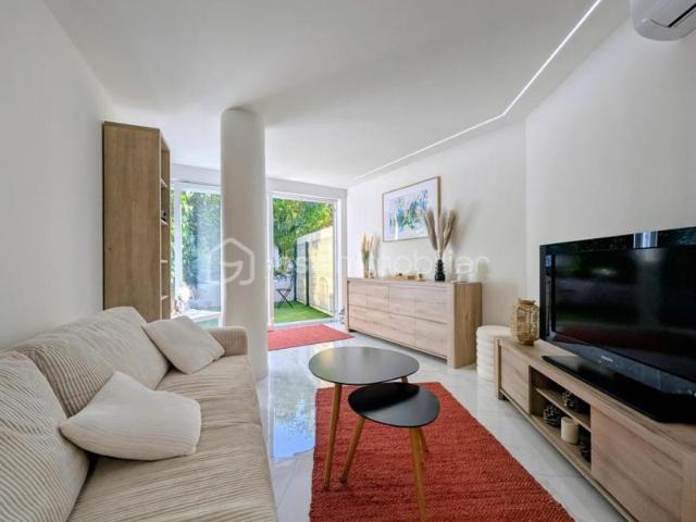 Studio 29 m² Rénové Résidence avec Piscine Extérieur Privatif