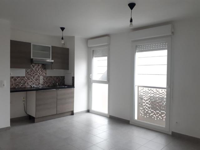 STUDIO 29M2 bondoufle 740 euros charges comprises