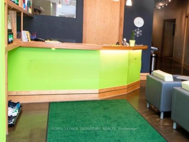 Studio #2 3 25 Scarsdale Road, Toronto, ON, M3B 2R2 commercial for lease | Listing ID C12961 | Royal LePage