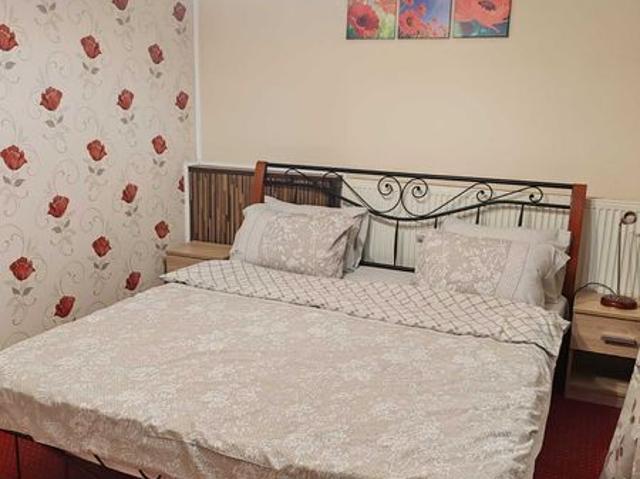 Studio 2 Camere de Inchiriat Parcul Puskin Nanterre Centru 300 Euro