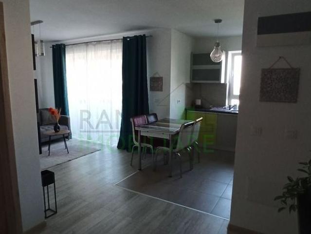 Studio 2 Camere de Închiriat