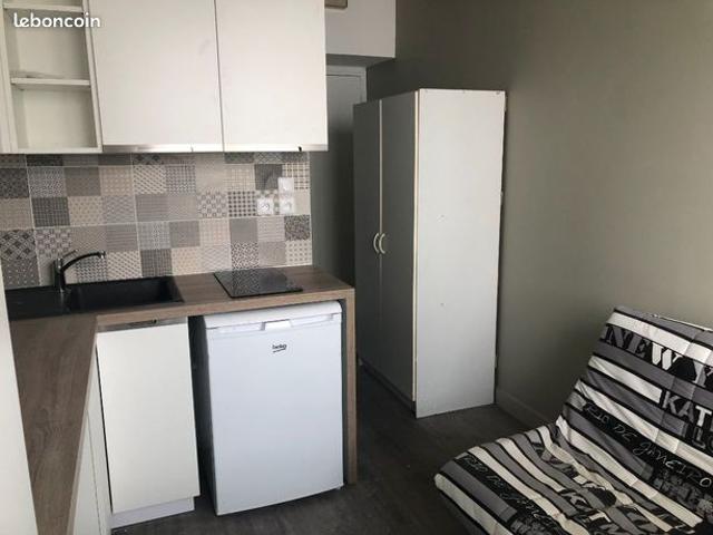 Studio 1 pièce 12 m²