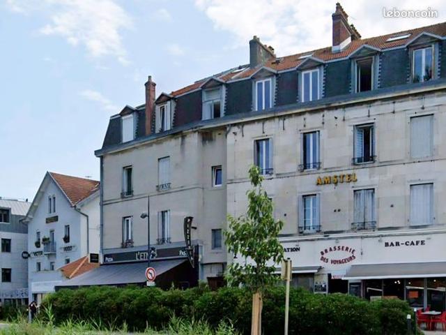Studio 2 pièces 13 m²