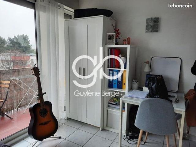 Studio 2 pièces 15 m²