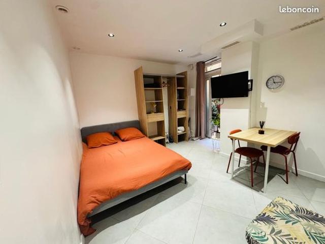 Studio 2 pièces 17 m²