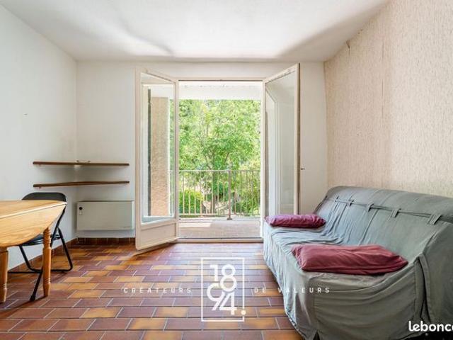Studio 2 pièces 19 m²