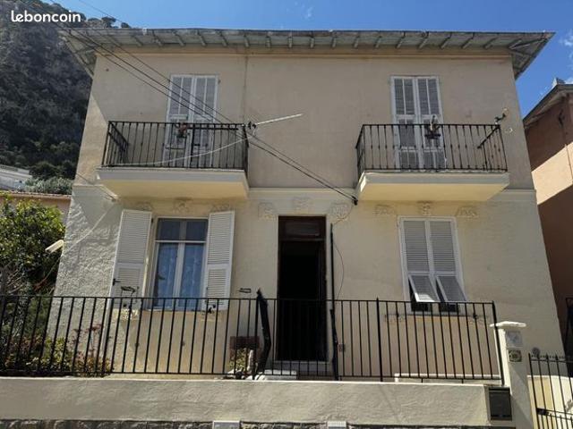 Studio 2 pièces 27 m²